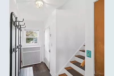 61 Flanders Lane, Green Hills, OH 45218 - Photo 3