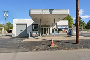 518 W Plane St, Bethel, OH 45106 - Photo 1