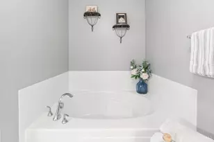 404 Brookhurst Dr, Monroe, OH 45050 - Photo 31