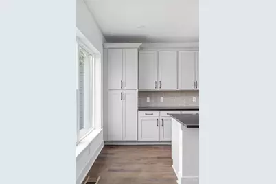 1608 Desales Lane, Cincinnati, OH 45206 - Photo 15