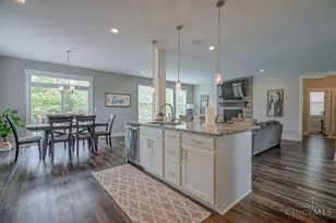 3924 Outpost Dr, Ross Township, OH 45013 - Photo 7