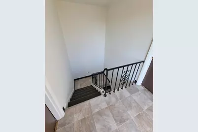 6603 Hasler Lane, Elmwood Place, OH 45216 - Photo 5