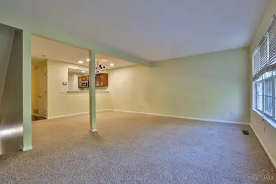 7576 Lake Pointe, Hamilton Township, OH 45039 - Photo 9