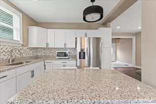 5621 Rolston Ave, Norwood, OH 45212 - Photo 13