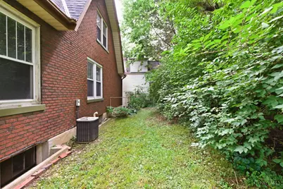 27 Phillips Avenue, Saint Bernard, OH 45217 - Photo 7