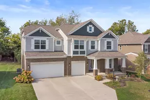 713 Newton Dr, Beavercreek, OH 45434 - Photo 1