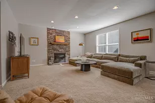 6290 Winding Creek Blvd, Liberty Township, OH 45011 - Photo 3