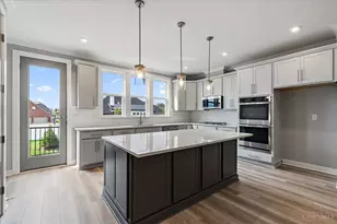 7434 Wetherington Ln, West Chester, OH 45069 - Photo 3