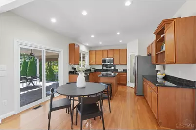 1097 Stone Oak Boulevard, Union Township, OH 45103 - Photo 11