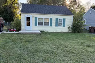 2204 Hawthorne St, Middletown, OH 45042 - Photo 1