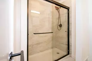 1354 Avon Dr, Cincinnati, OH 45229 - Photo 19