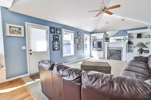 542 Aston View Ln, Cleves, OH 45002 - Photo 9