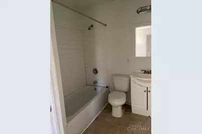 112 W Leslie Avenue, Woodlawn, OH 45215 - Photo 7