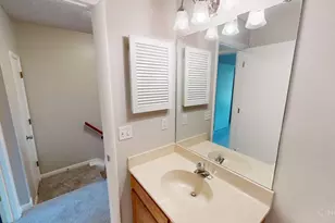 1069 Crisfield Dr, Union Township, OH 45245 - Photo 19