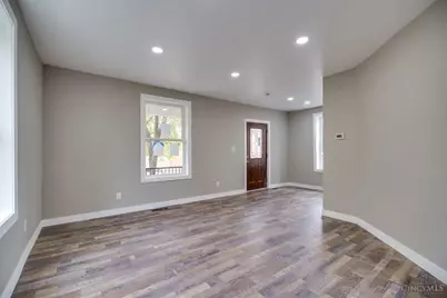 2043 Lawrence Avenue, Norwood, OH 45212 - Photo 9