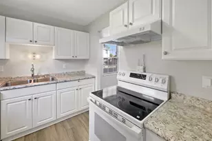 3364 Amberway Ct, Colerain Township, OH 45251 - Photo 7