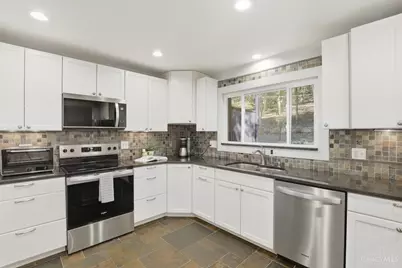 9542 E Kemper Road, Loveland, OH 45140 - Photo 11