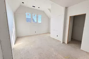 9867 Kensington Ln, Deerfield Township, OH 45040 - Photo 5