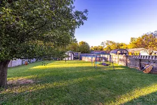 382 Broadway St, Hamilton Township, OH 45039 - Photo 29