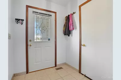 1872 Harris Lane, Xenia, OH 45385 - Photo 5