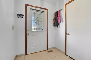 1872 Harris Ln, Xenia, OH 45385 - Photo 5