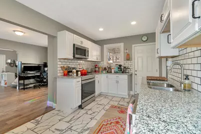 710 E Ross Avenue, Saint Bernard, OH 45217 - Photo 7