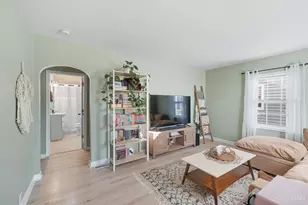 2526 Bremont Ave, Golf Manor, OH 45237 - Photo 7