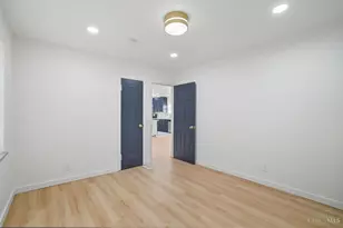 5862 Kennedy Ave, Cincinnati, OH 45213 - Photo 17