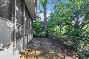 8010 Daly Rd, Cincinnati, OH 45224 - Photo 29