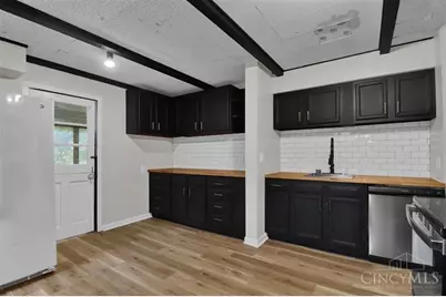 8010 Daly Road, Cincinnati, OH 45224 - Photo 9