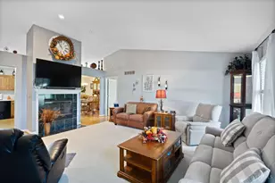 3596 Lake Meadow Dr, Amelia, OH 45102 - Photo 5