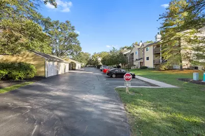 989 Cedar Ridge Drive #2, Pierce Township, OH 45245 - Photo 3