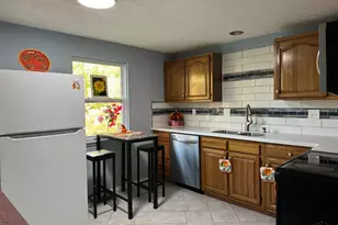 1863 W Kemper Rd, Forest Park, OH 45240 - Photo 9