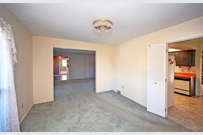 1136 Inner Circle Drive, Forest Park, OH 45240 - Photo 11