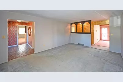 1136 Inner Circle Drive, Forest Park, OH 45240 - Photo 7