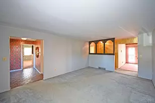 1136 Inner Cir Dr, Forest Park, OH 45240 - Photo 7