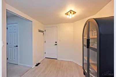 237 Eastwick Drive, Springdale, OH 45246 - Photo 19