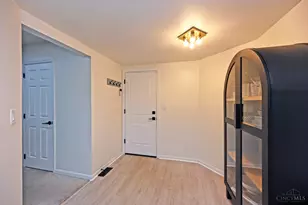 237 Eastwick Dr, Springdale, OH 45246 - Photo 19