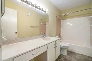 7965 Timberbreak Dr, Sycamore Township, OH 45249 - Photo 17