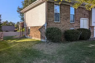 962 Harrogate Ct, Forest Park, OH 45240 - Photo 3