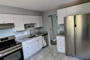 962 Harrogate Ct, Forest Park, OH 45240 - Photo 7