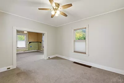 103 W Sharon Road, Glendale, OH 45246 - Photo 11