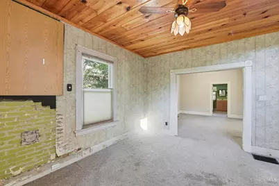 103 W Sharon Road, Glendale, OH 45246 - Photo 19