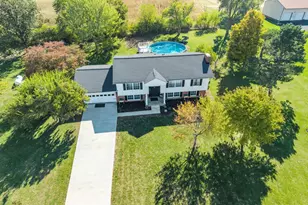 719 Reed Rd, Richland Township, OH 45169 - Photo 1