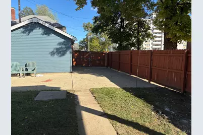 2052 Pleasant Avenue, Hamilton, OH 45015 - Photo 3