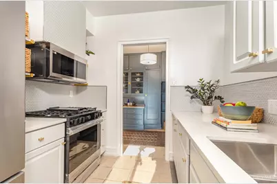 3900 Rose Hill Avenue #503A, Cincinnati, OH 45229 - Photo 5