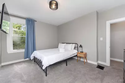 321 Helen Street, Cincinnati, OH 45219 - Photo 17