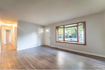 1890 Lotushill Drive, Springfield Township, OH 45240 - Photo 5