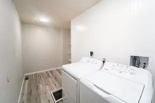 1890 Lotushill Dr, Springfield Township, OH 45240 - Photo 7