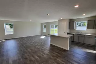 987 N South St, Wilmington, OH 45177 - Photo 5